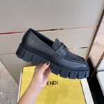 Fendi FD O’Lock Nubuck Loafers Black For Men - Image 4