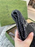 Gucci Wool Scarf Grey 195cm/77in For Women - Image 5