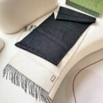 Gucci Interlocking Scarf Two Toned 195cm/77in For Women - Image 5