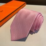 Hermes Elegent Rose Silk Tie For Men - Image 8