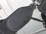 Louis Vuitton Horizon Clutch 8.3in/ 21cm Black Silver Hardware For Men - Image 9