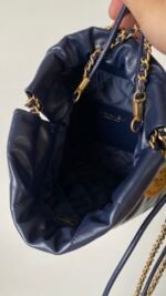 Chanel 22 Mini Shouler Bag 7.5in/ 19cm Navy Blue Gold Hardware For Women - Image 7
