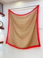 Gucci Horsebit Cashmere Square Scarf Beige 140cm/55in For Women - Image 3