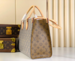 Louis Vuitton Onthego MM Tote Bag 13.8in/ 35cm Trianon Grey Gold Hardware For Women M12415 - Image 3