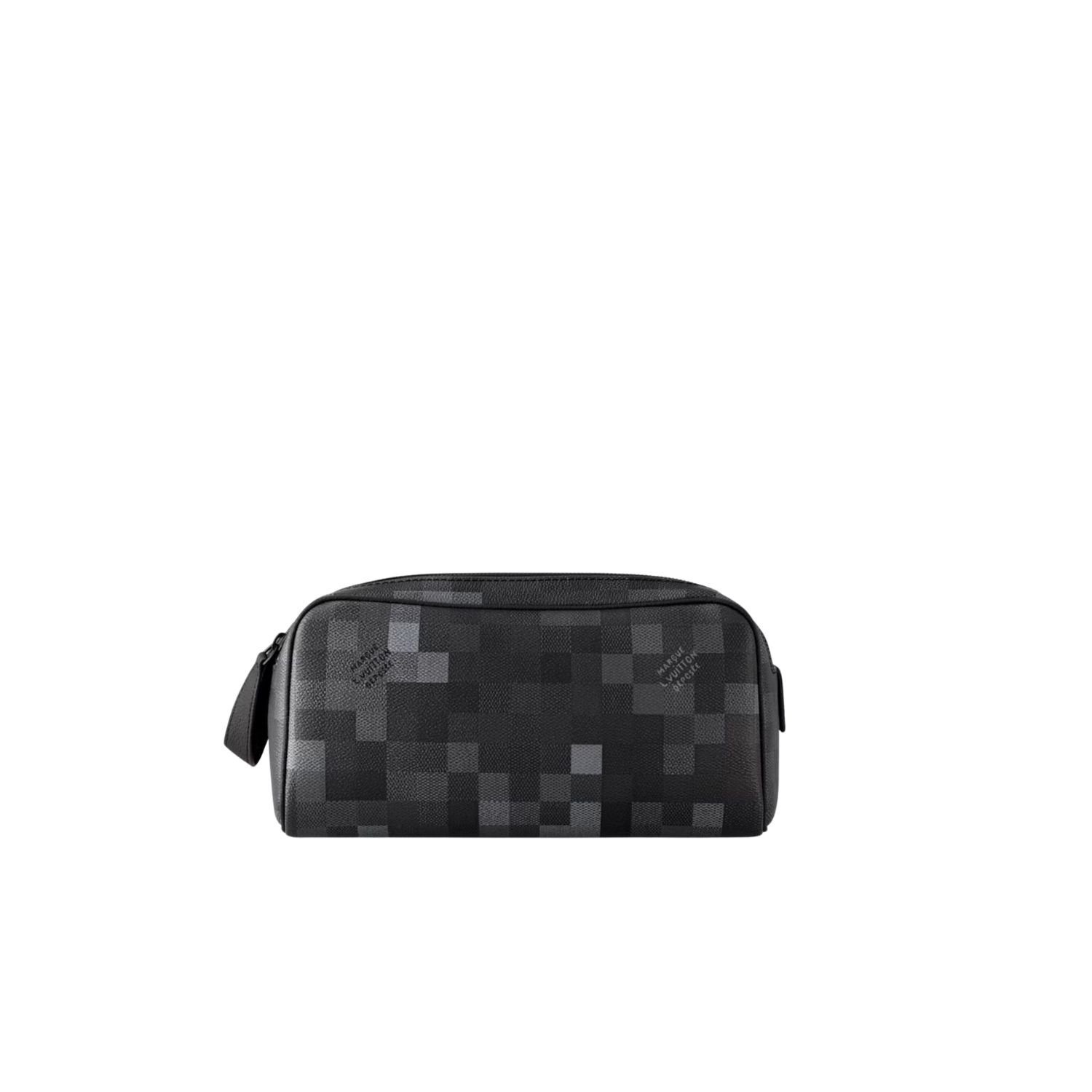 louis-vuitton-dopp-kit-bag.jpg Louis Vuitton Dopp Kit Bag Black For Men 28cm/11in - M15109 - Image 1