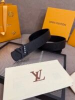 Louis Vuitton 40mm LV Initiales Embossed Monogram Pattern Belt Black - Image 4