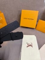 Louis Vuitton 40mm LV Initiales Embossed Monogram Pattern Belt Black - Image 7