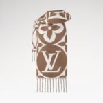 Louis Vuitton LV Medallion Scarf Brown 92.5in/235cm M94853 - Image 2