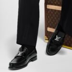 Louis Vuitton Major Loafer Black For Men 1AHAU2 - Image 2