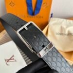 Louis Vuitton Initiales 35 mm Reversible Belt Black LV Blason Embossed - Image 3