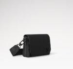Louis Vuitton Takeoff Messenger PM Noir For Men 8.7in/22cm M24769 - Image 4