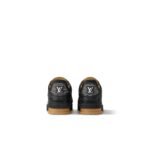 Louis Vuitton Trainer Sneaker Noir For Men - 1AHTSQ - Image 3