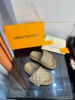Louis Vuitton Women's Pool Pillow Comfort Flat Mule Brown For Women LV - Image 3