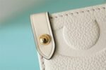 Louis Vuitton OnTheGo MM Tote Bag 13.8in/ 35cm Beige Gold Hardware For Women M46531 - Image 3