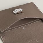 Hermes Sac A Depeches 24 Pouch 9.4in/ 23.9cm Noir Silver Hardware For Men H086415CK18 - Image 4
