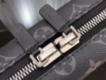 Louis Vuitton Smooth Horizon Clutch 8.3in/ 21cm Black Silver Hardware For Men - Image 8