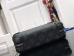 Louis Vuitton Smooth Horizon Clutch 8.3in/ 21cm Black Silver Hardware For Men - Image 5