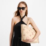 Louis Vuitton Neverfull MM Tote Bag 12.2in/ 31cm Creme Gold Hardware For Women M21579 - Image 2